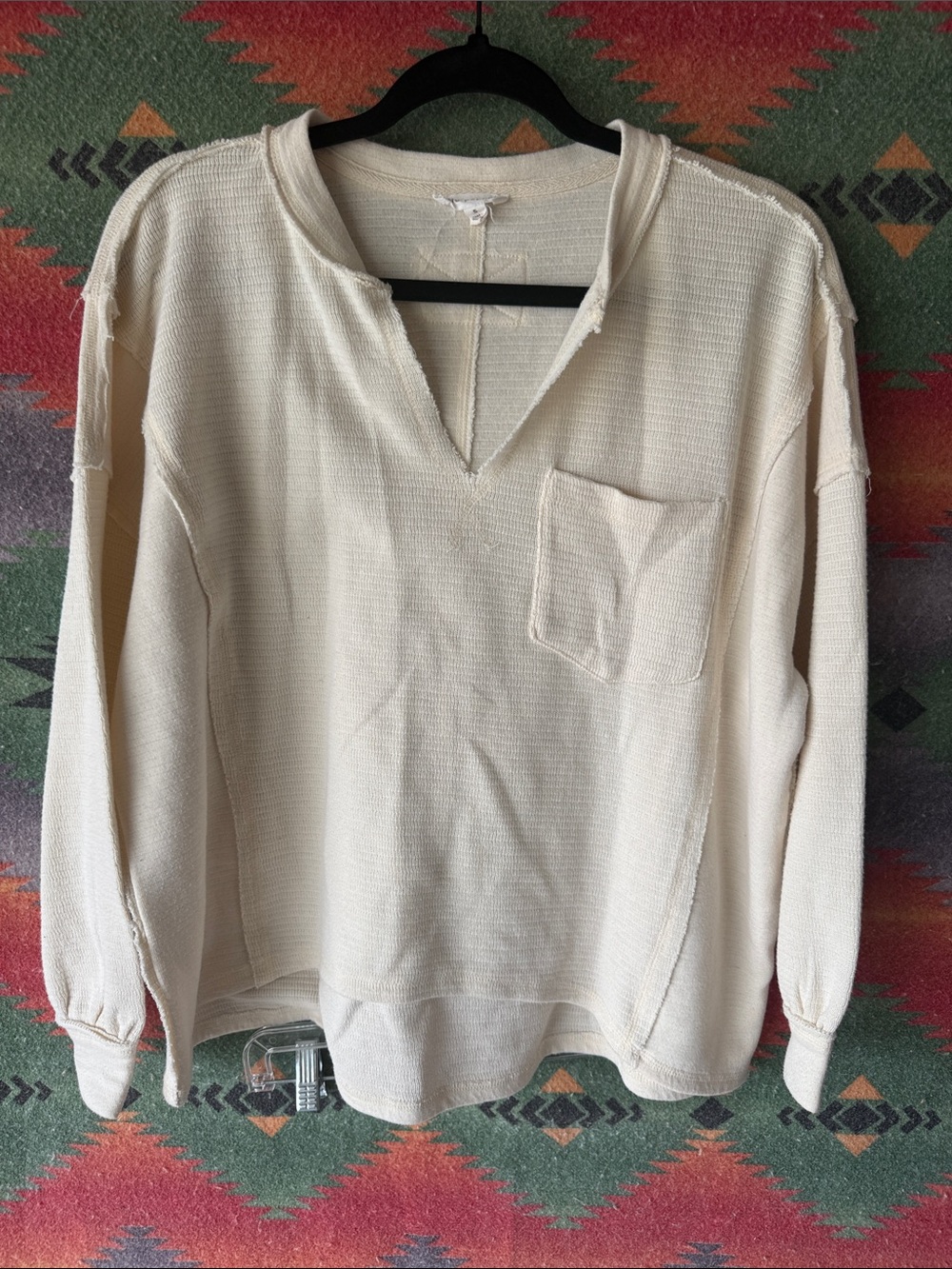 Blu Pepper Cream V‑Neck Knit Sweater with Chest Pocket